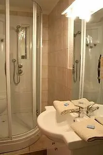 Hotel De Paris 3*